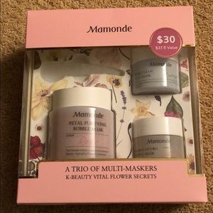 NWT Mamonde trio of multi-maskers set!